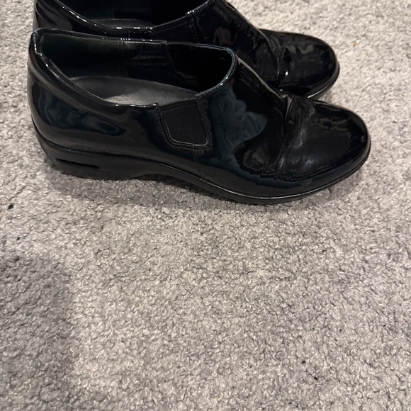 Shoes - Picture 3 of 5